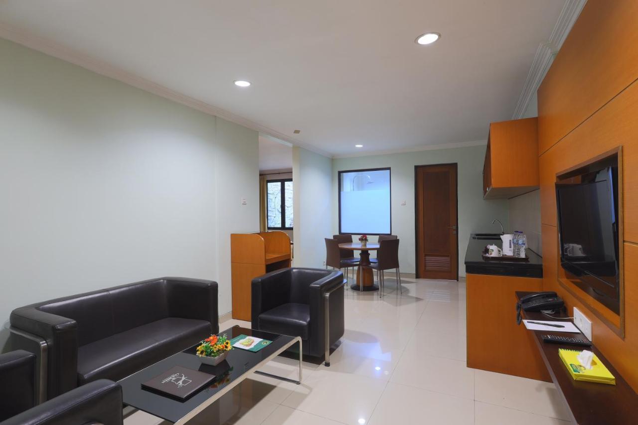 Taman Safari alojamiento Puncak Exterior foto